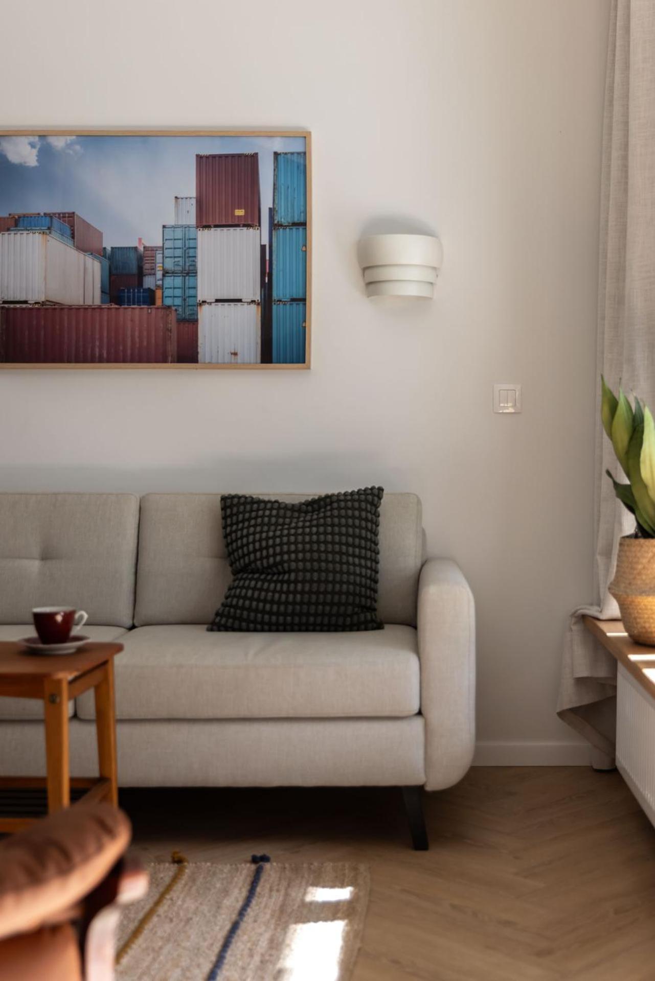 Solidarnosc Three Bedrooms & Garden Apartment 그단스크 외부 사진