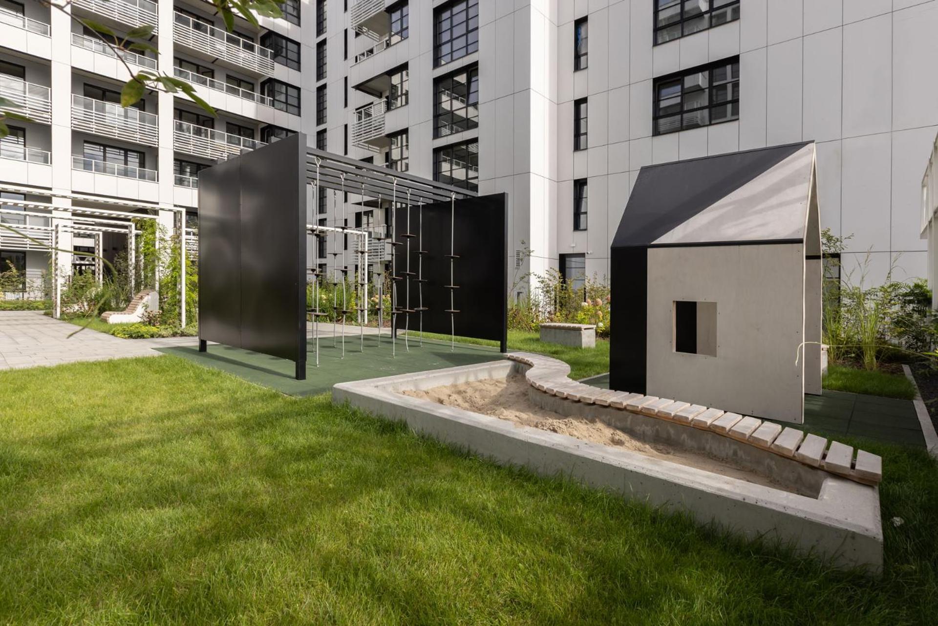 Solidarnosc Three Bedrooms & Garden Apartment 그단스크 외부 사진